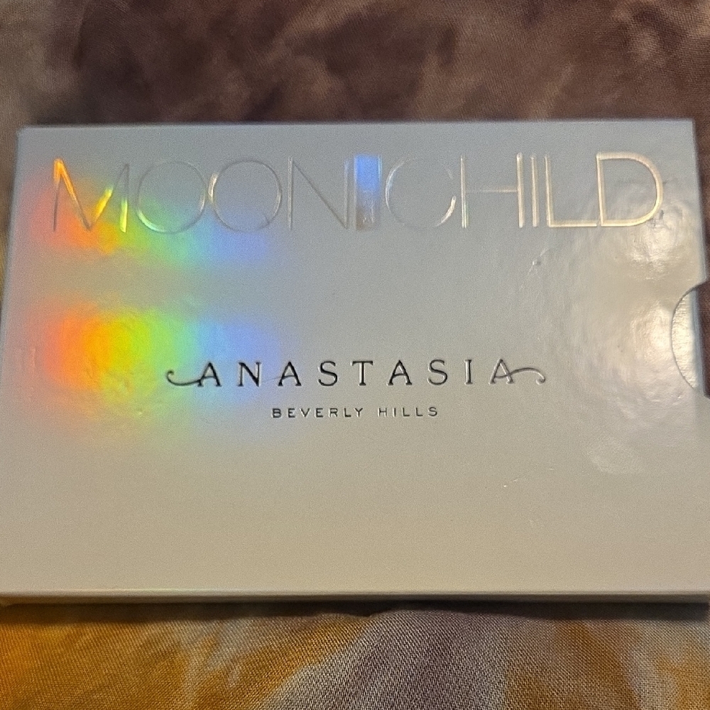 Anastasia Beverly Hills Moonchild Palette